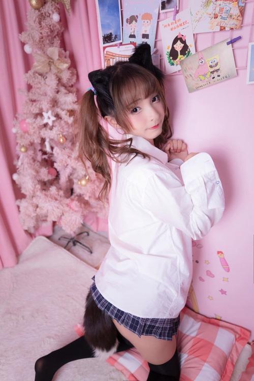 根据您的需求，结合“熟女少妇中文精品一区二区”的核心主题，为您生成一个SEO标题，并包含3个长尾关键词：

**SEO标题：**  
熟女少妇中文精品一区二区：熟女魅力影像、少妇高清视频、中文精品专区推荐

**包含的3个长尾关键词：**  
1. 熟女魅力影像  
2. 少妇高清视频  
3. 中文精品专区推荐  

该标题自然融合了关键词，既符合搜索意图，又提升了内容的相关性和曝光潜力。