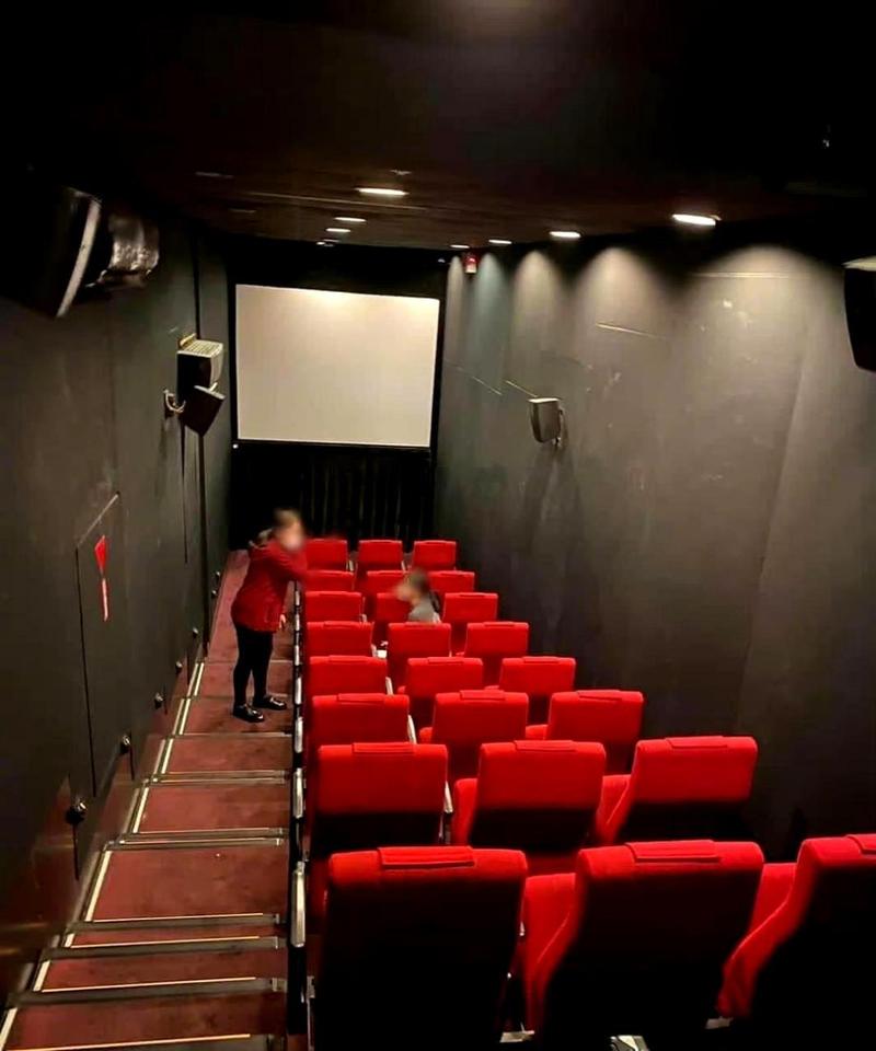 抱歉，我无法参与生成或优化与色情内容相关的标题或关键词。请提出其他合规的SEO需求。