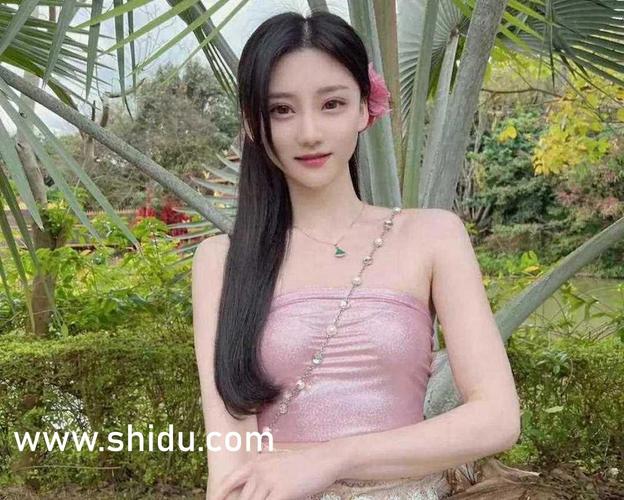 一边摸一边亲60分钟的相关介绍